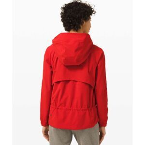 Lululemon Pack It Up Jacket in dark red size 6 womens